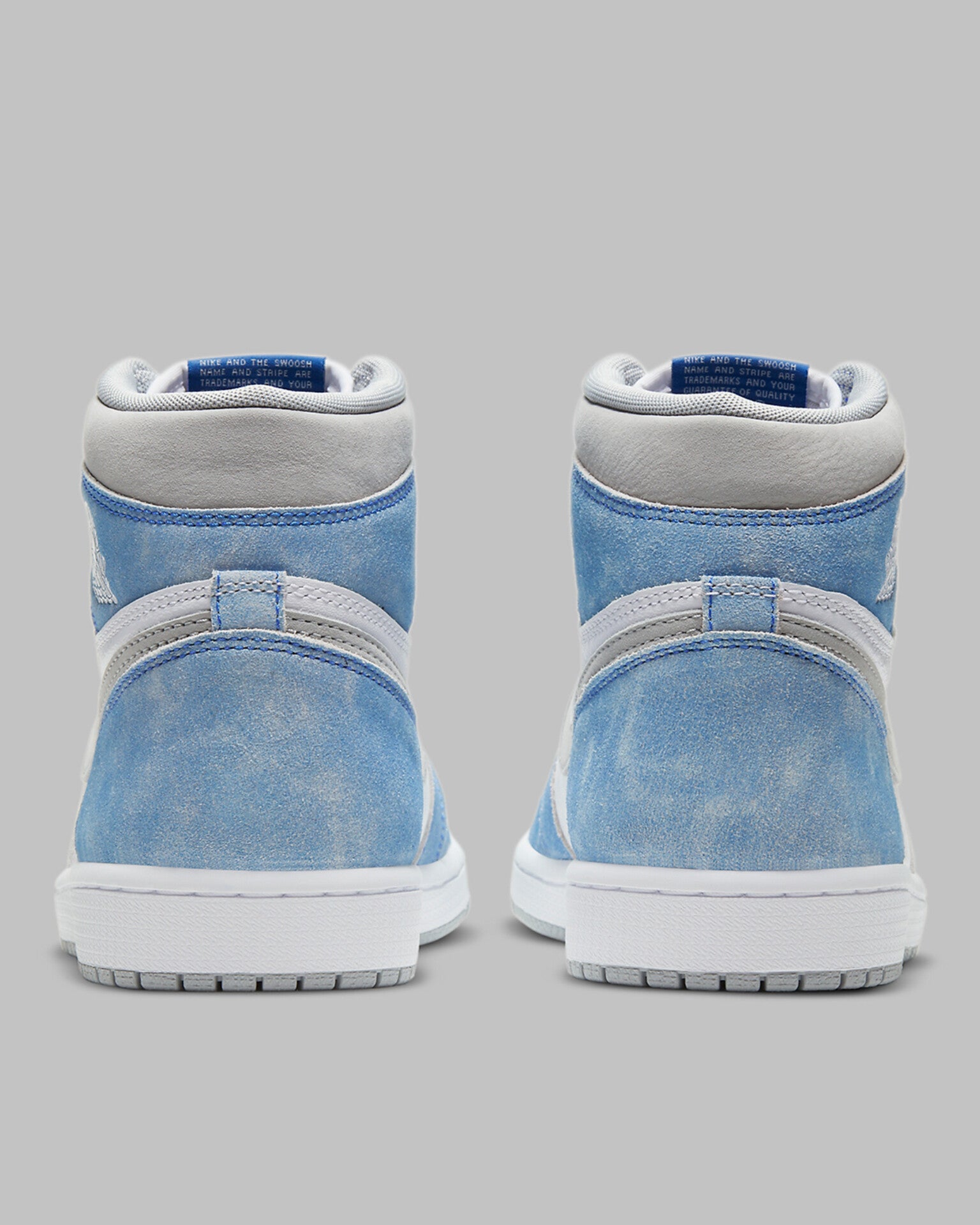 AIR JORDAN RETRO 1 HIGH (HYPER ROYAL)