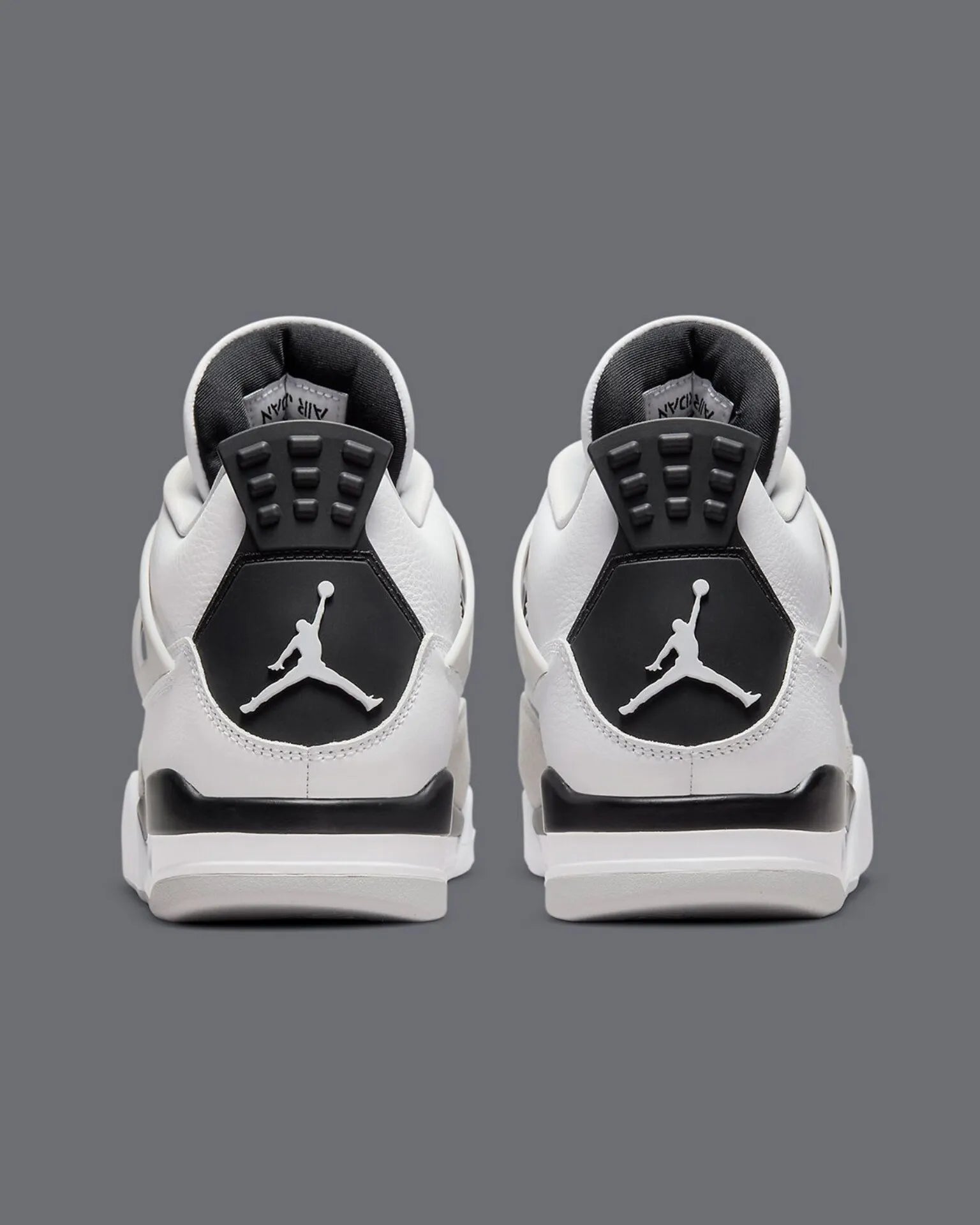 AIR JORDAN RETRO 4 (MILITARY BLACK)