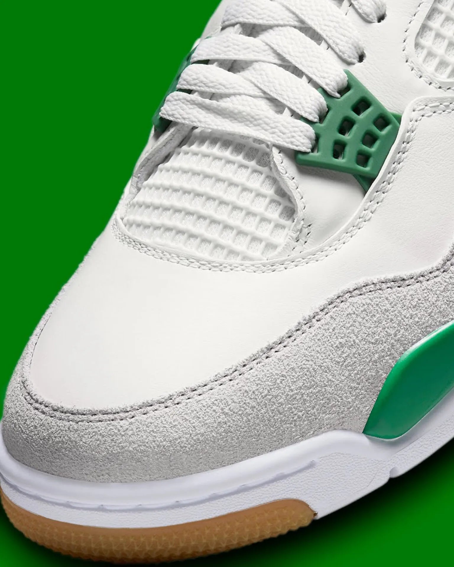 AIR JORDAN RETRO 4 (PINE GREEN)