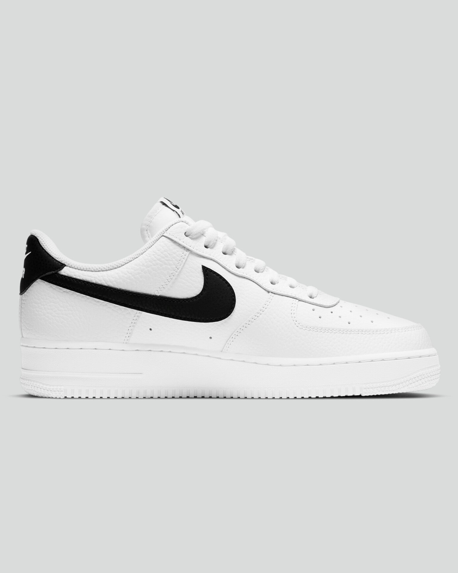 AIR FORCE 1 LOW (WHITE/BLACK)