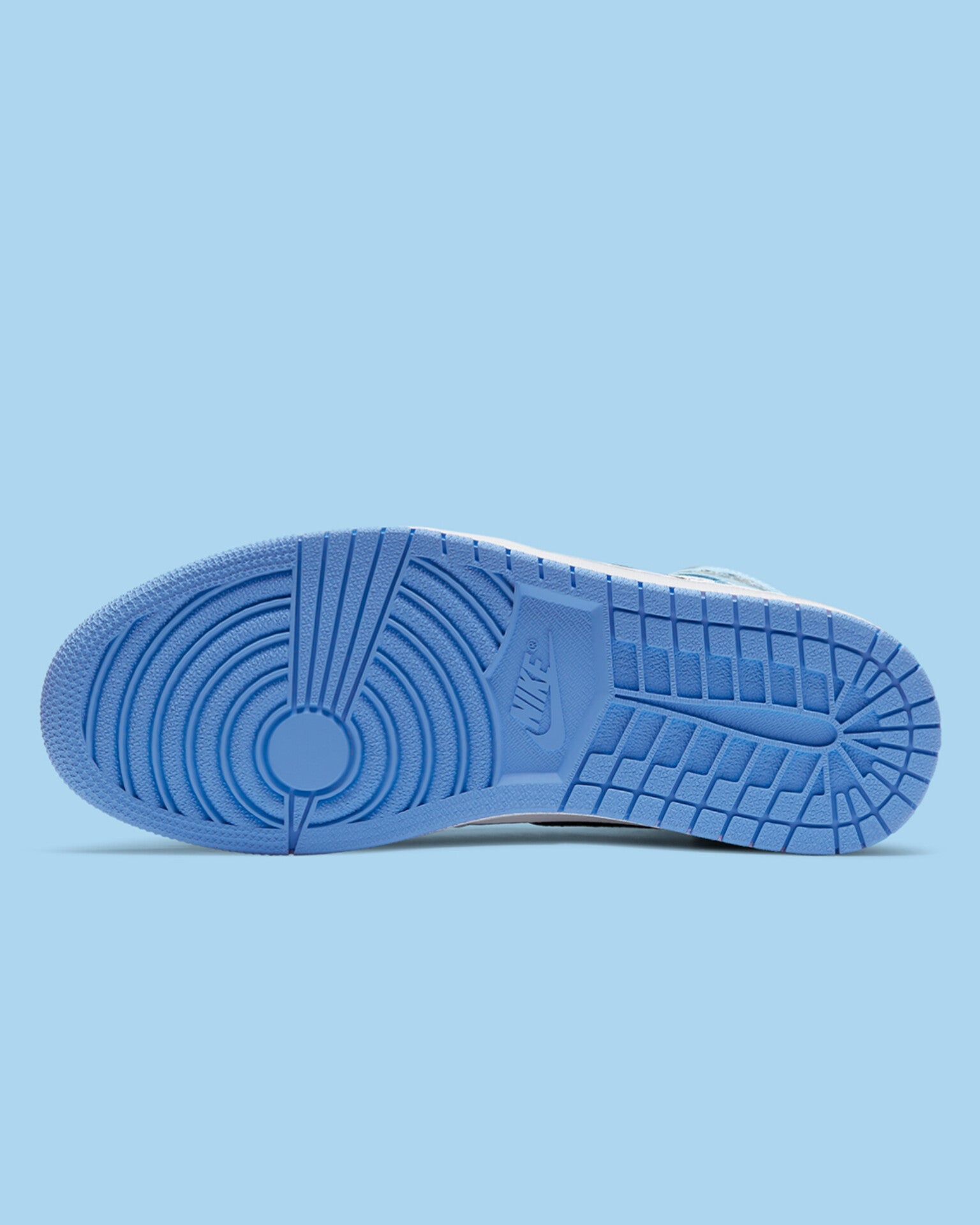 AIR JORDAN RETRO 1 HIGH (UNIVERSITY BLUE)