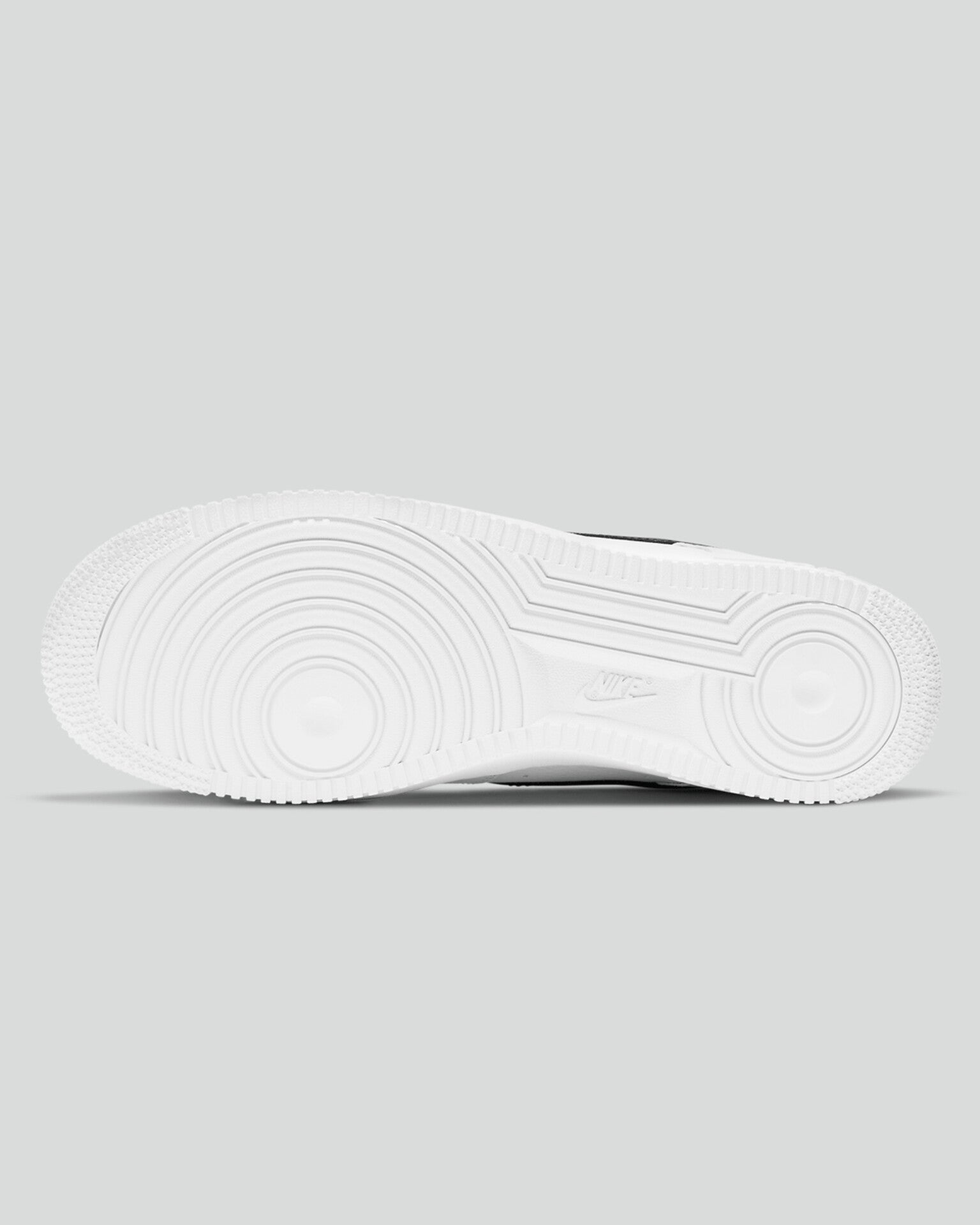 AIR FORCE 1 LOW (WHITE/BLACK)