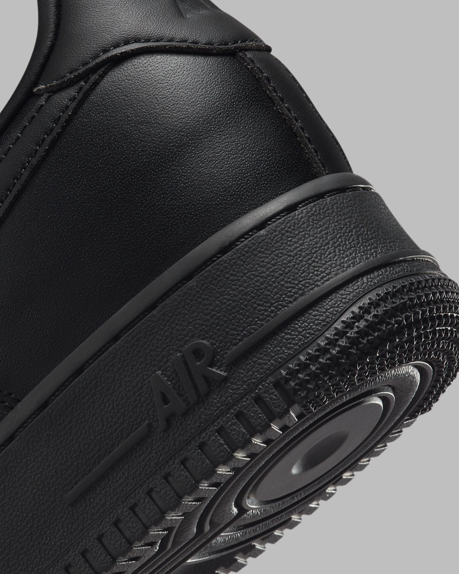 AIR FORCE 1 LOW (BLACK)