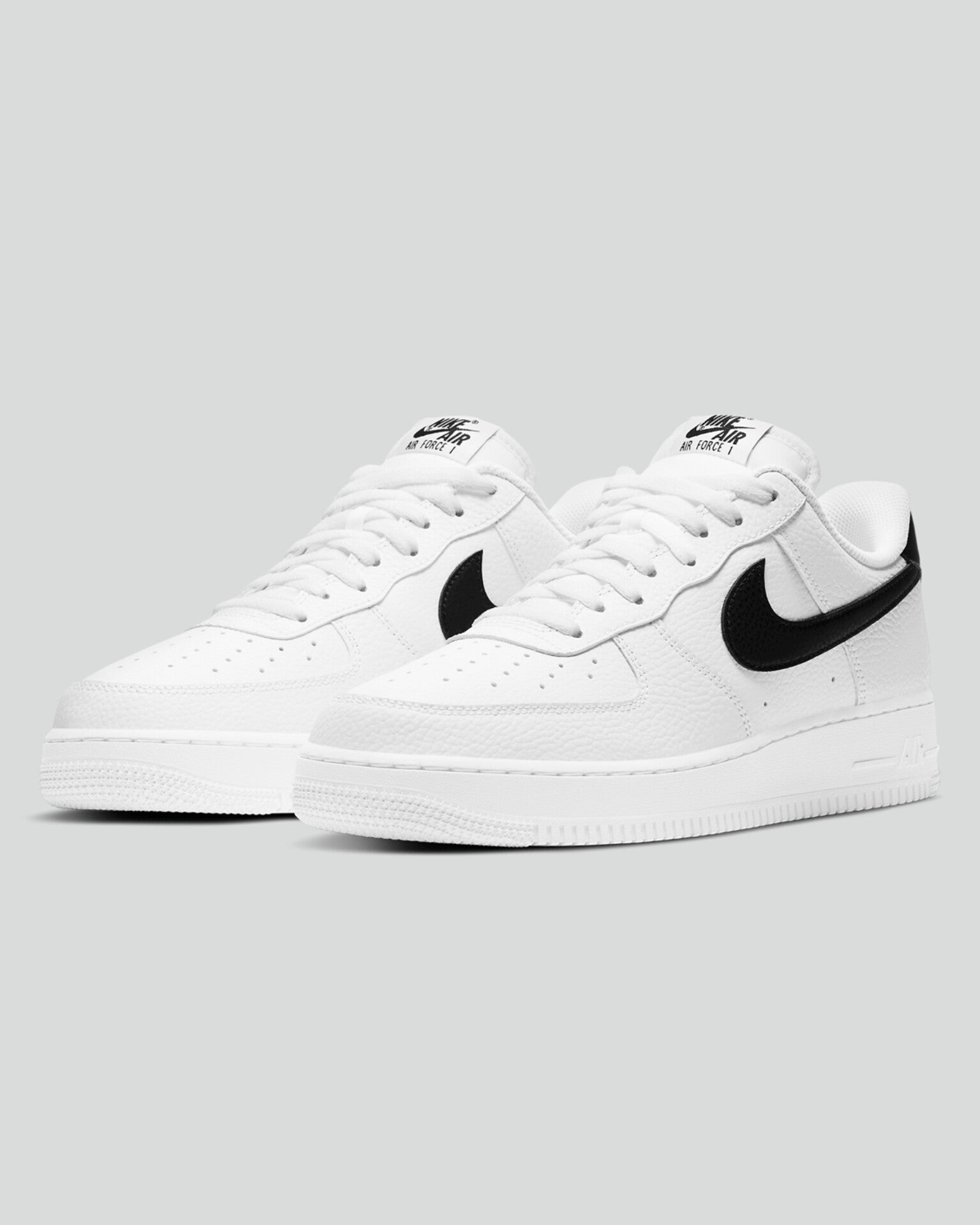 AIR FORCE 1 LOW (WHITE/BLACK)