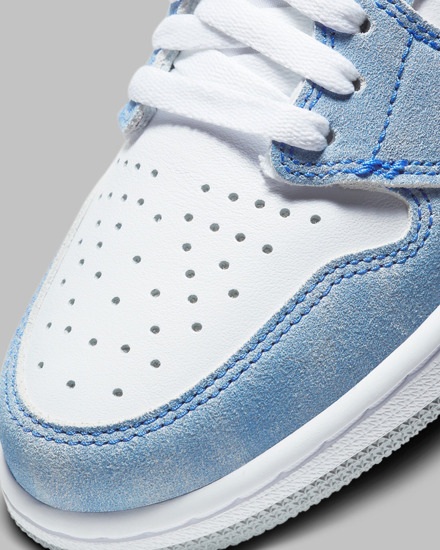 AIR JORDAN RETRO 1 HIGH (HYPER ROYAL)