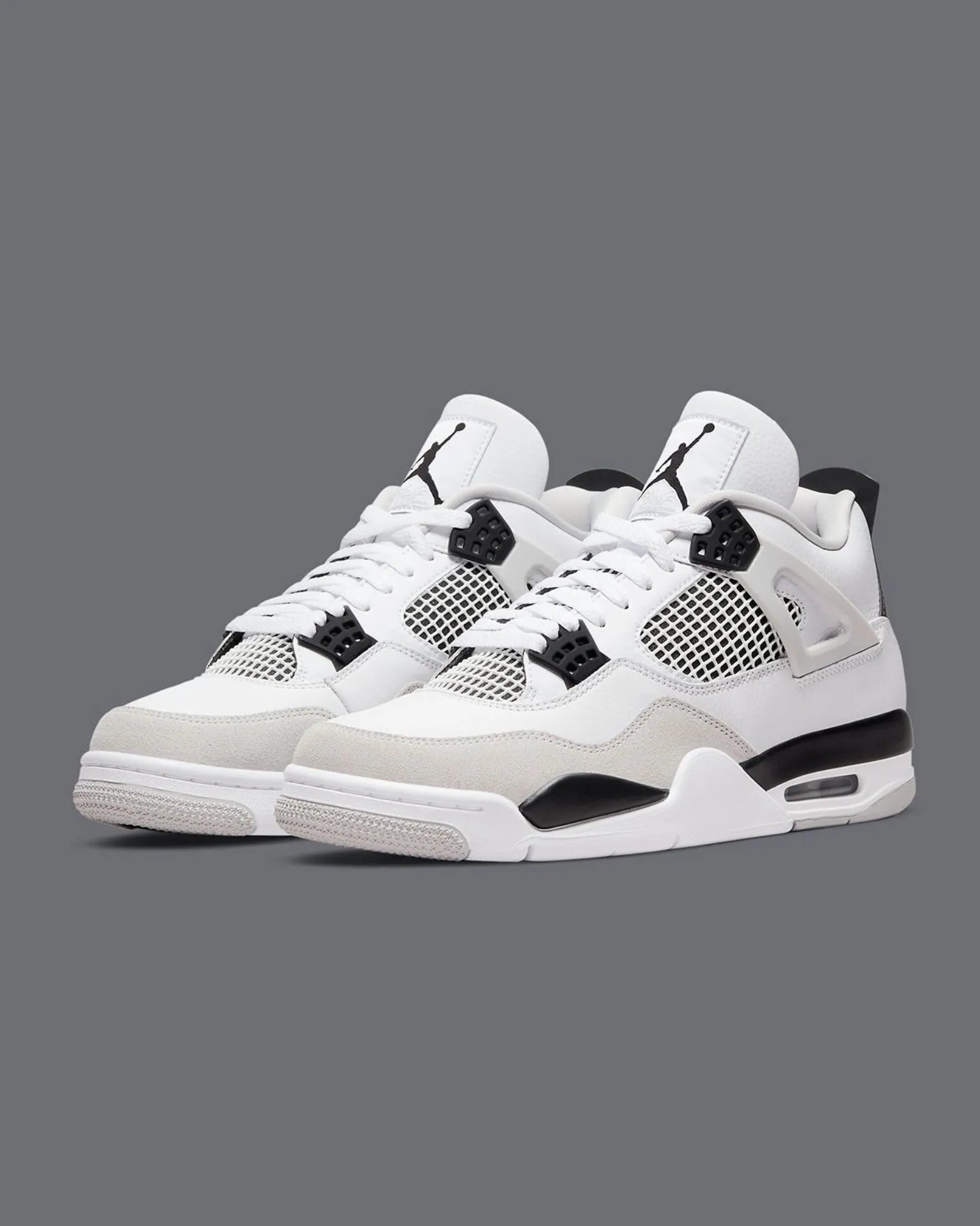 AIR JORDAN RETRO 4 (MILITARY BLACK)