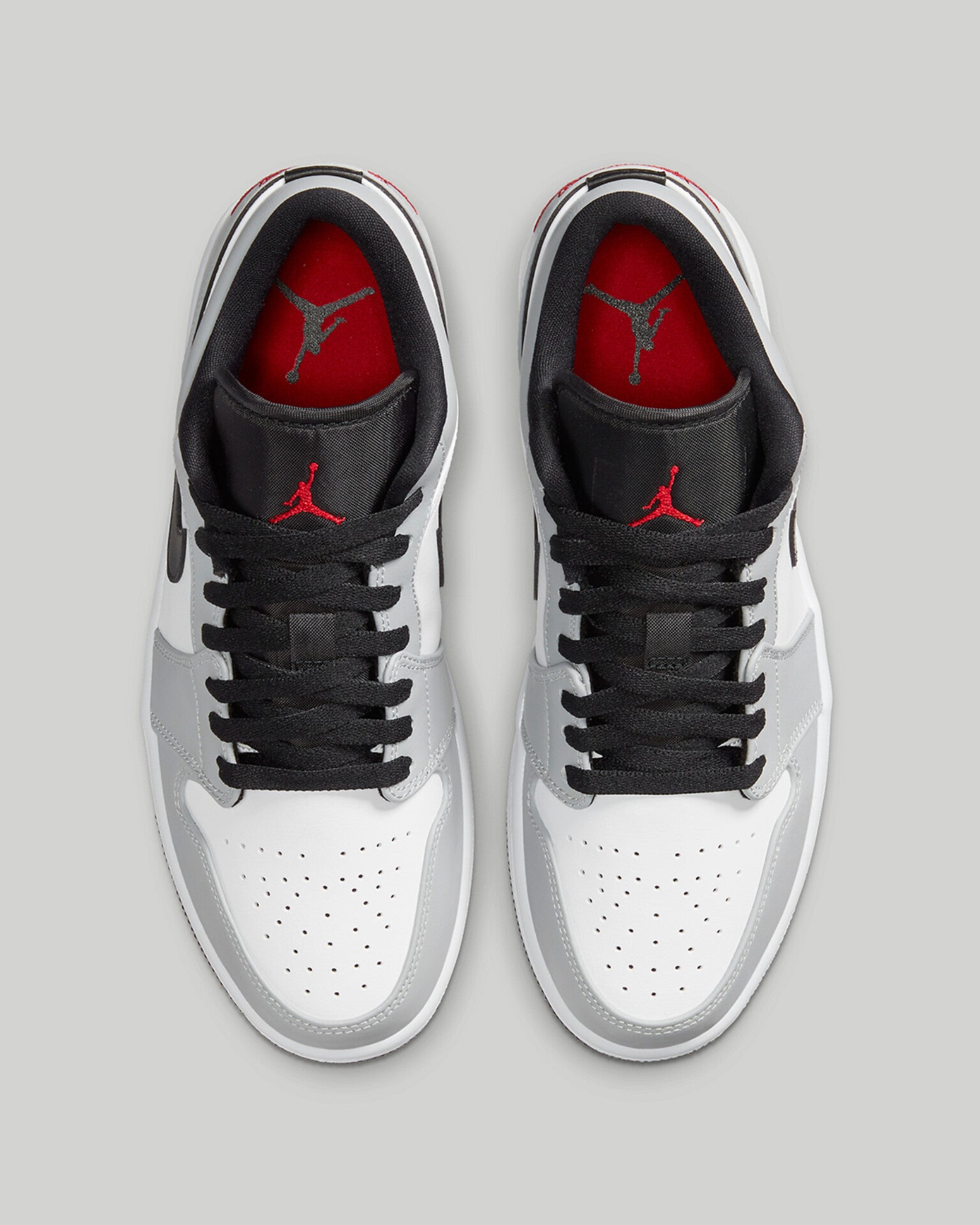 AIR JORDAN RETRO 1 LOW (SMOKE GREY)