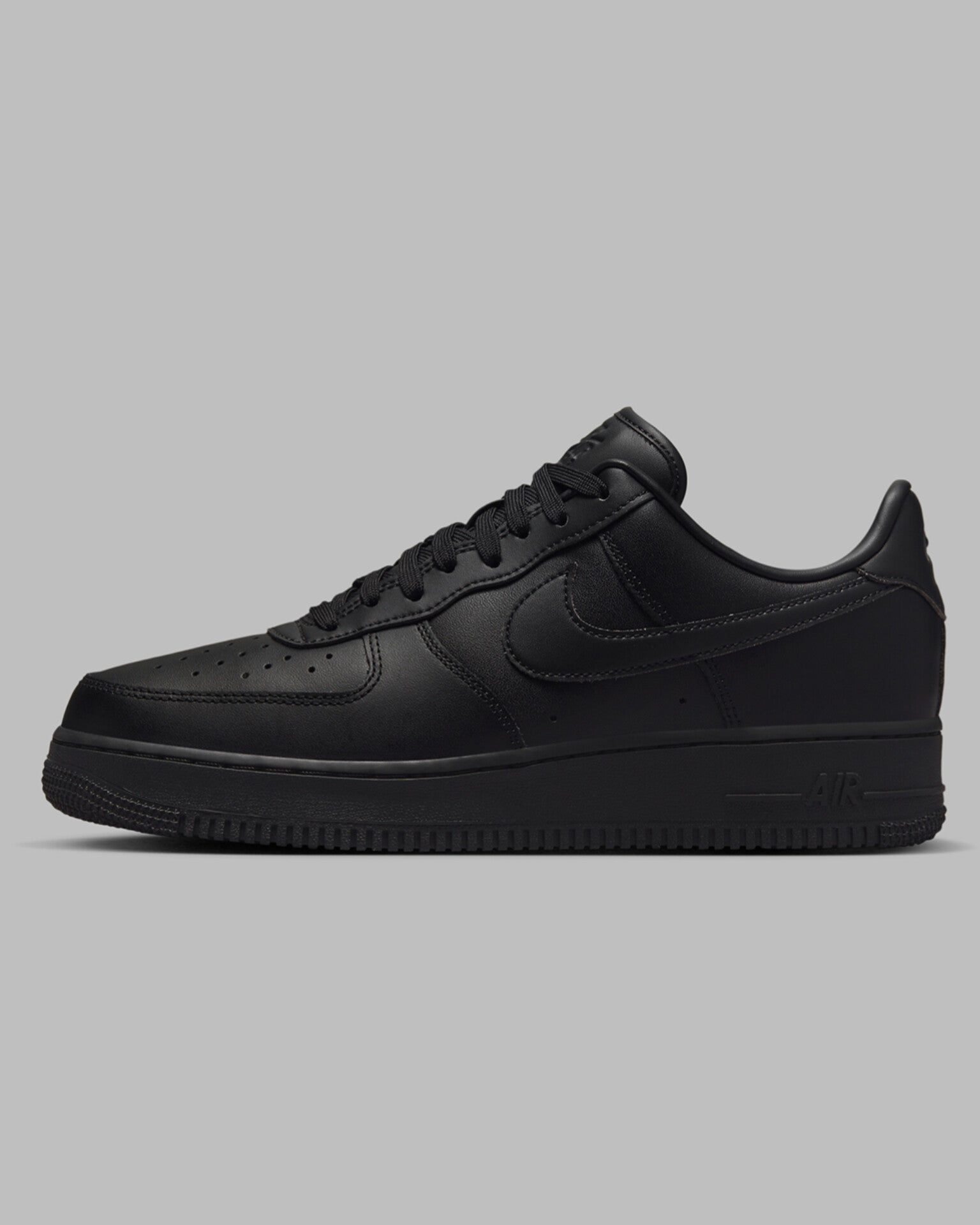AIR FORCE 1 LOW (BLACK)