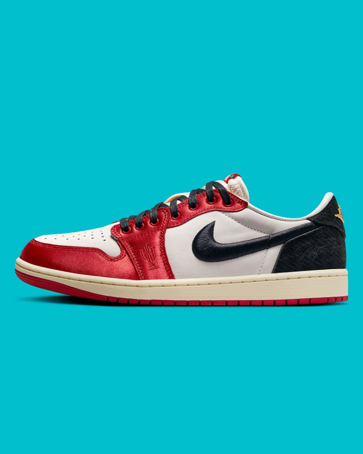 AIR JORDAN RETRO 1 LOW (TROPHY ROOM)