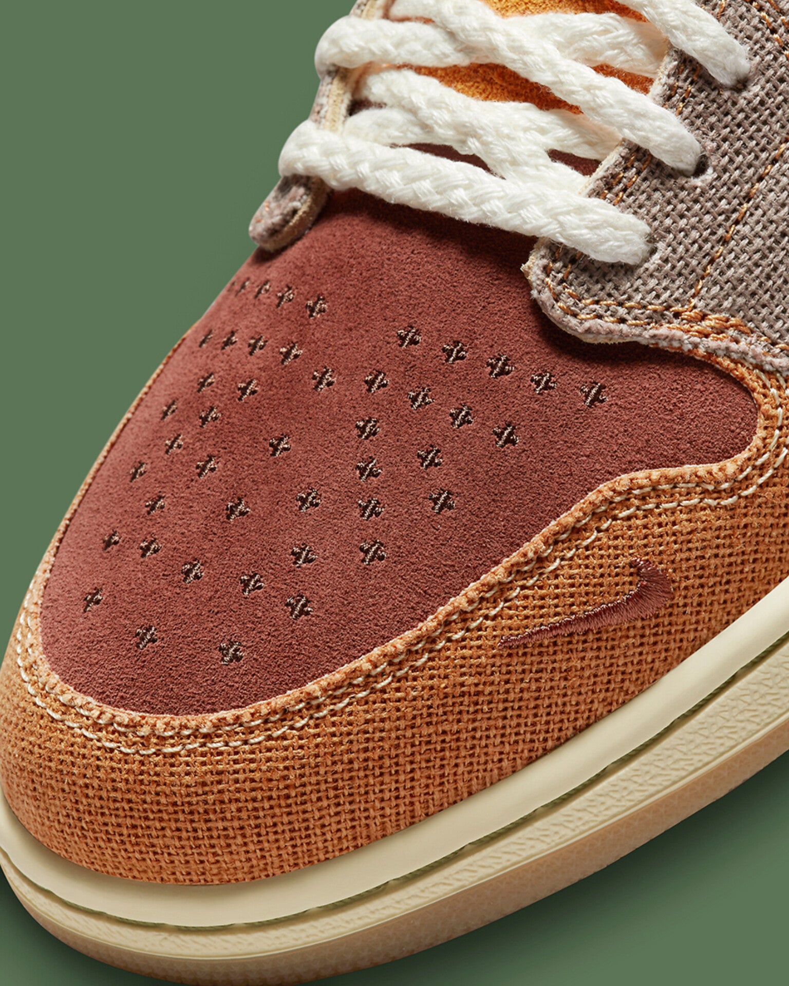 AIR JORDAN RETRO 1 LOW (VOODOO)